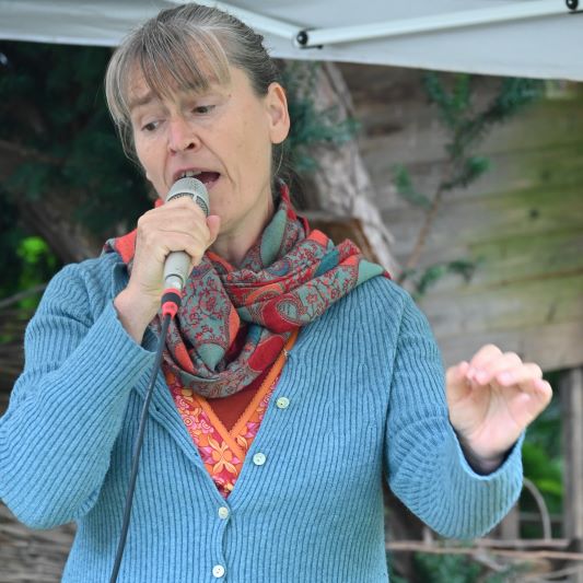Singen mit Carolin L&ouml;tzsch